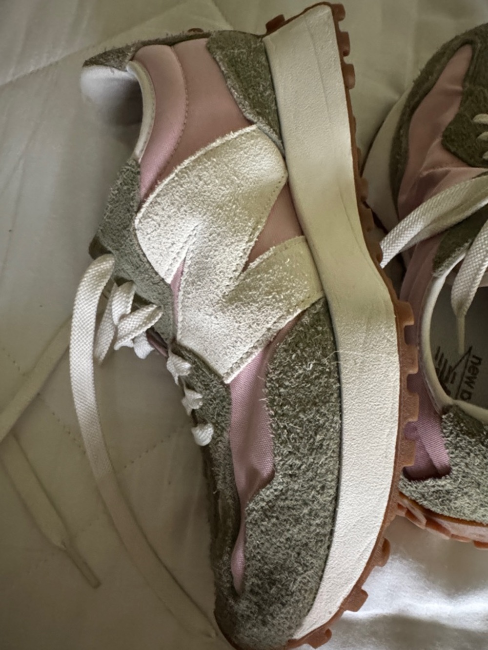 New Balance 327 Women's Pink and Olive Retro Runner - Picture 6 of 6